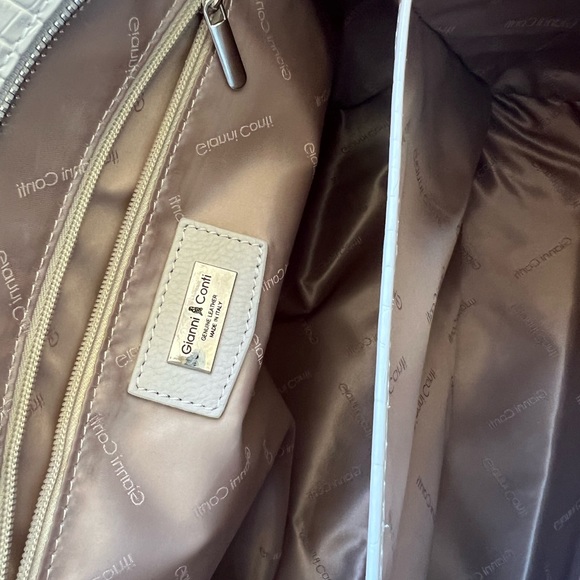 NWT Gianni Conti Cream Handbag - Picture 6 of 15